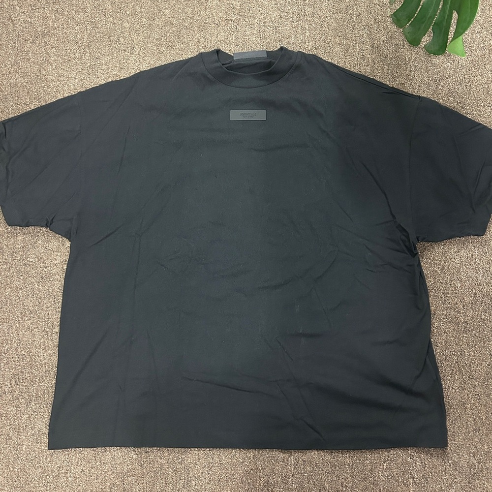 Essentials Men's Black Short Sleeve Tee
